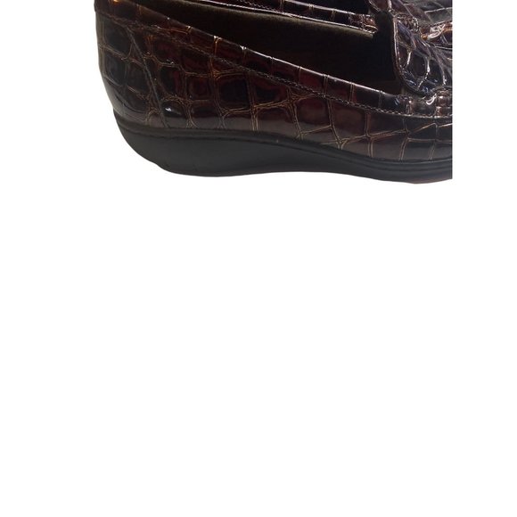 Clarks bendables brown faux croc slip on loafer size 7M - Picture 6 of 7